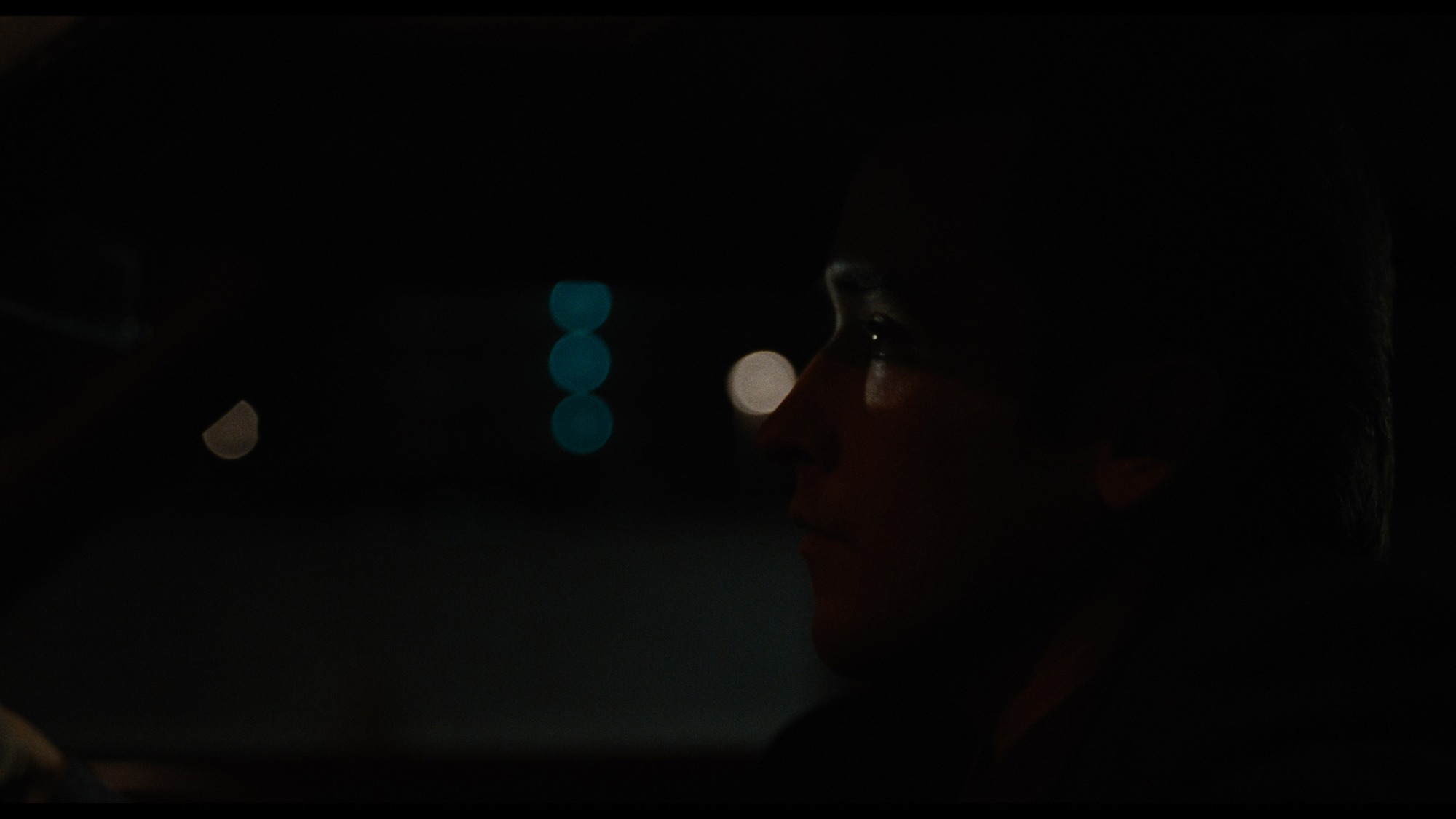 Screen capture from The Grifters