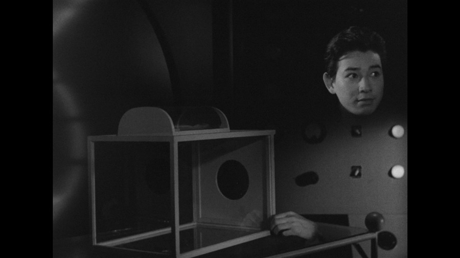 Screen capture from The Invisible Man Appears/The Invisible Man Vs. The Human Fly