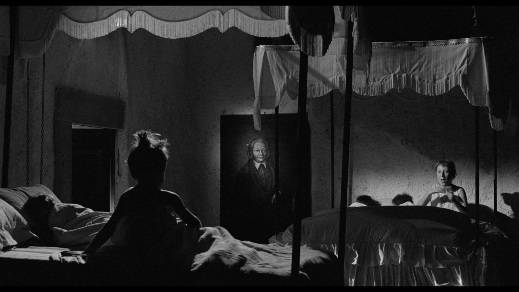 Screen capture from 8½