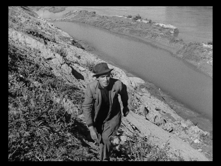 Screen capture from Bicycle Thieves