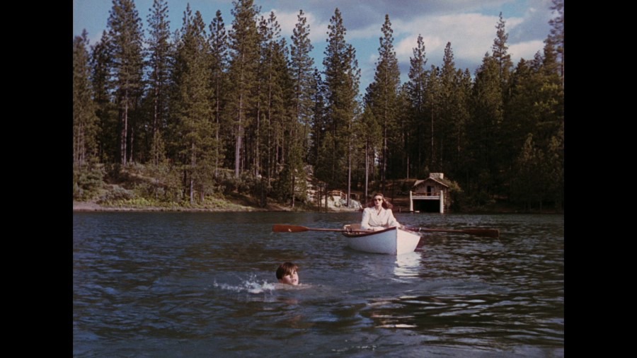 Screen capture from Leave Her to Heaven