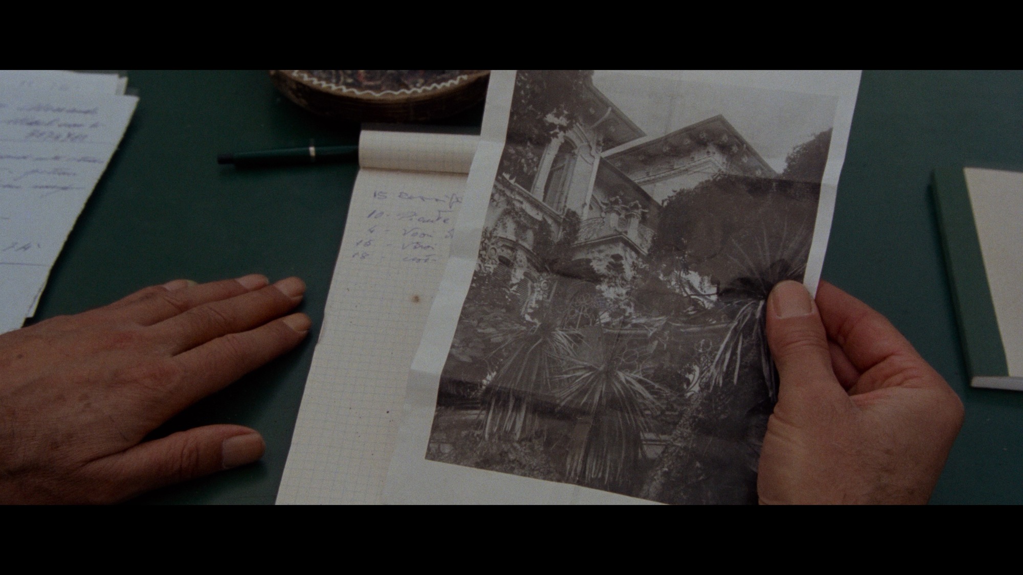 Screen capture from Deep Red