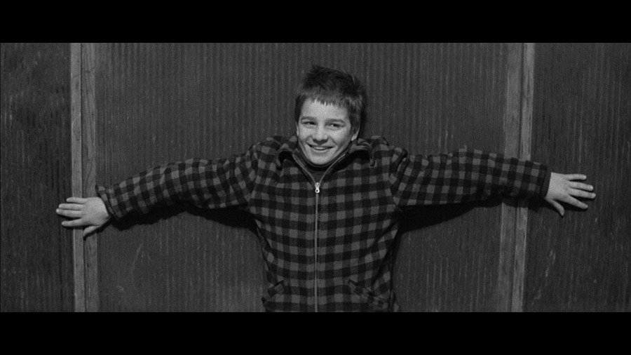 Screen capture from The 400 Blows