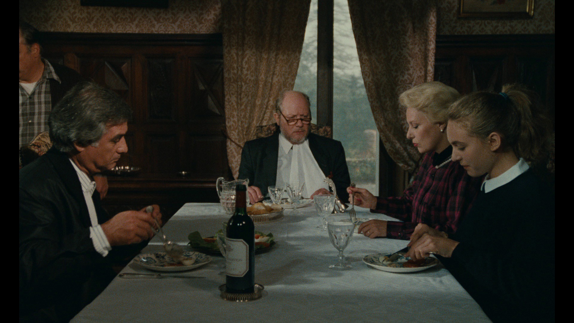 Screen capture from Inspector Lavardin