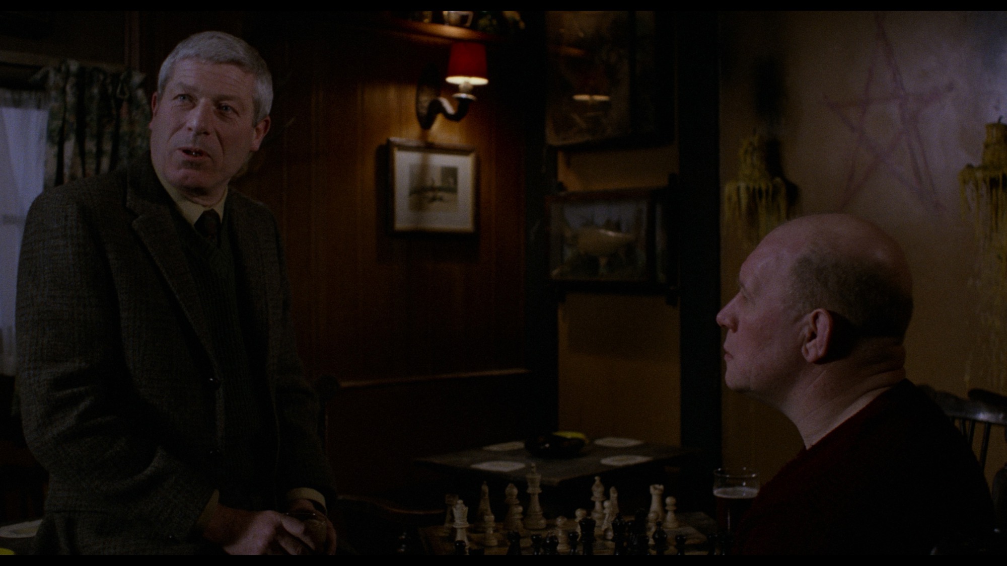 Screen capture from An American Werewolf in London