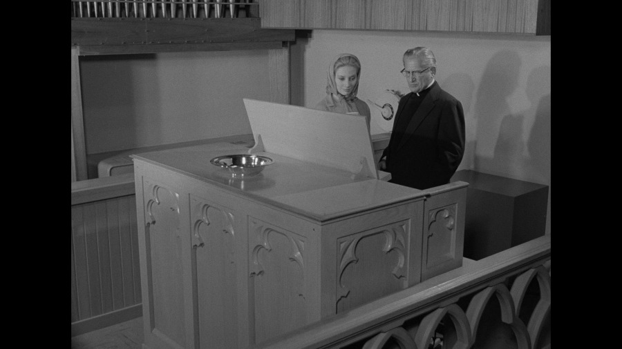 Screen capture from Carnival of Souls
