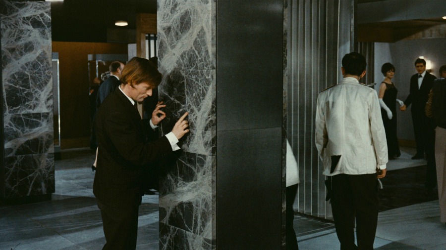 Screen capture from PlayTime