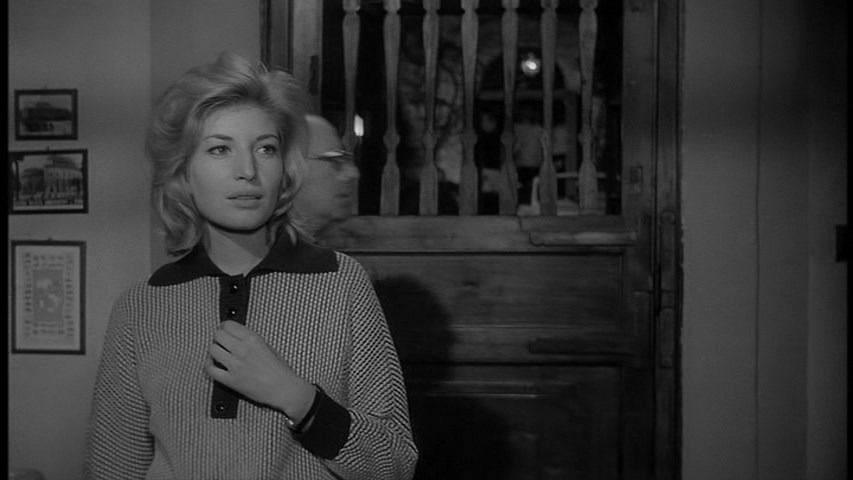 Screen capture from L'avventura