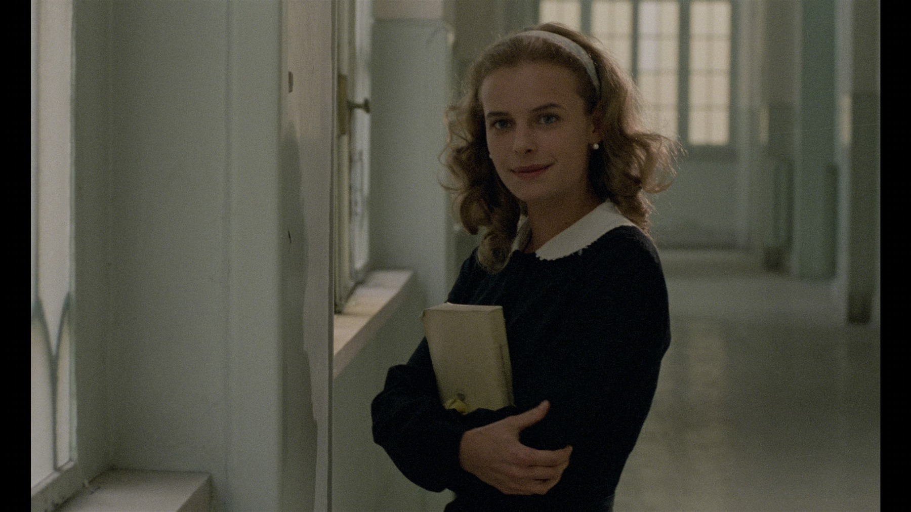 Screen capture from Cinema Paradiso