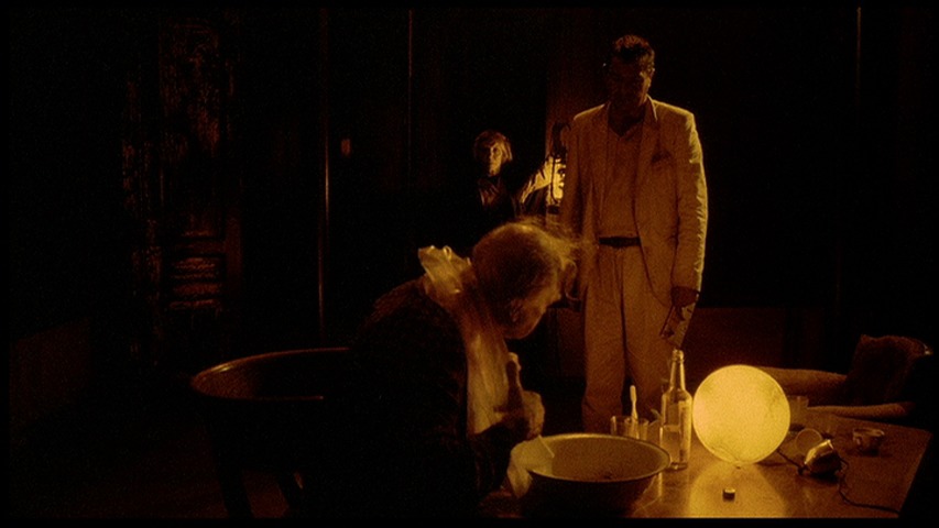 Screen capture from The Element of Crime