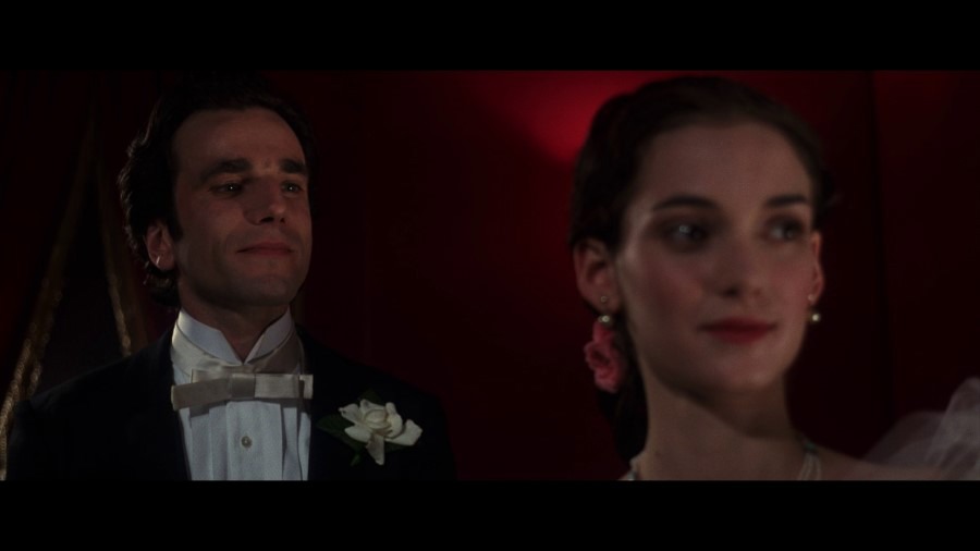 Screen capture from The Age of Innocence