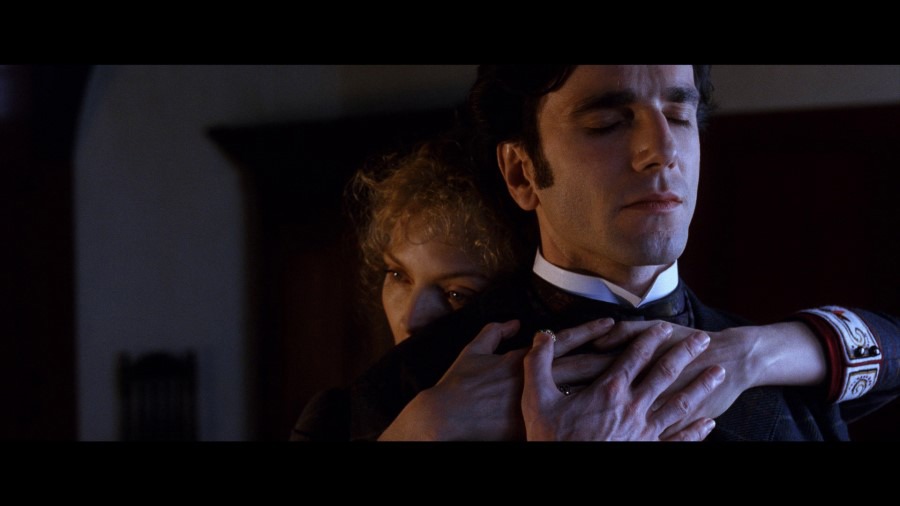 Screen capture from The Age of Innocence