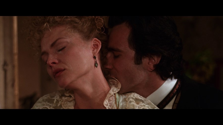 Screen capture from The Age of Innocence