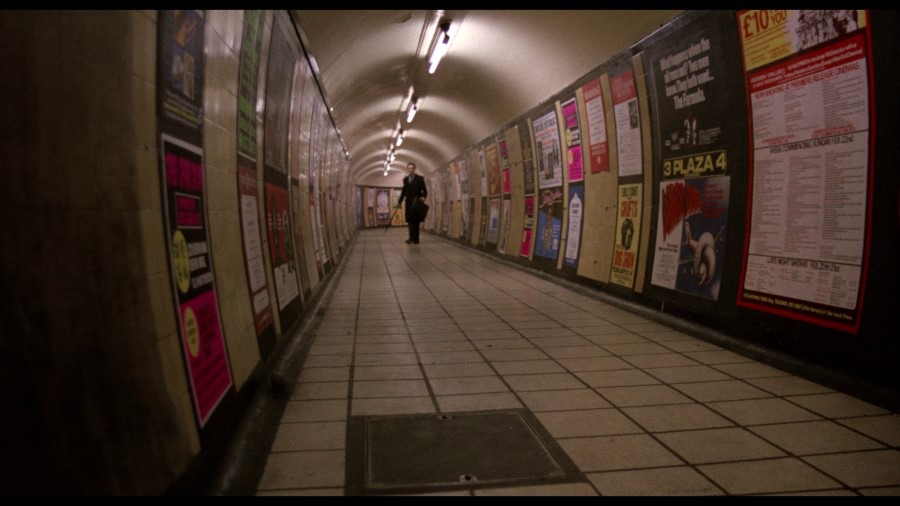 Screen capture from An American Werewolf in London