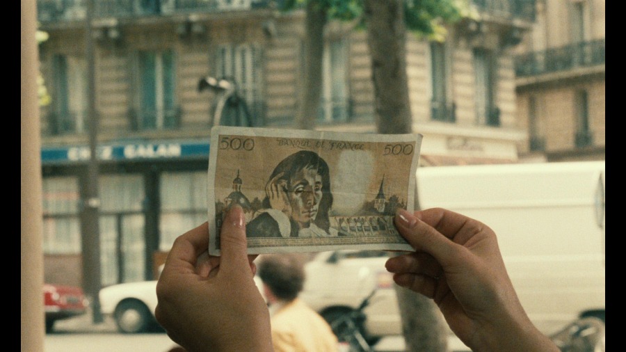 Screen capture from L’argent