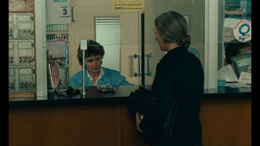 Screen capture from L’argent