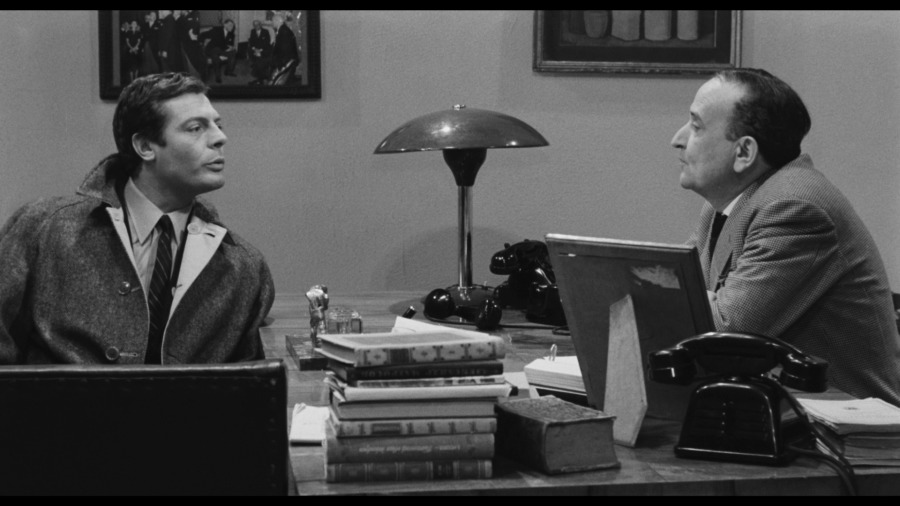 Screen capture from L'Assassino
