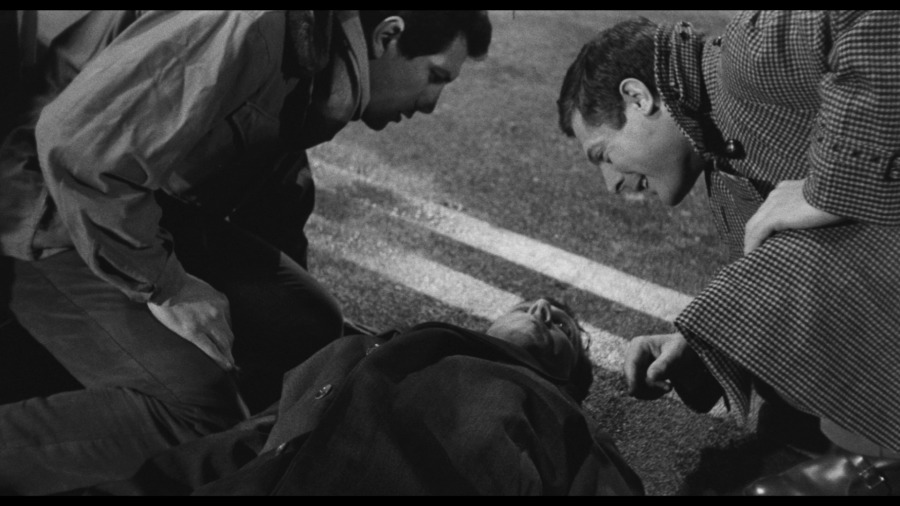 Screen capture from L'Assassino