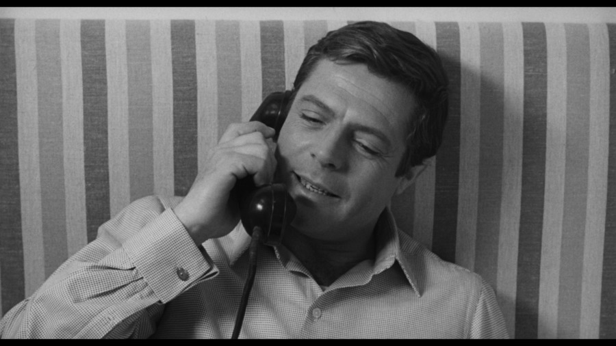 Screen capture from L'Assassino
