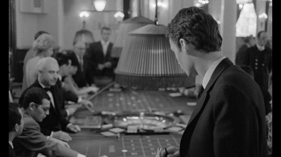 Screen capture from Bay of Angels
