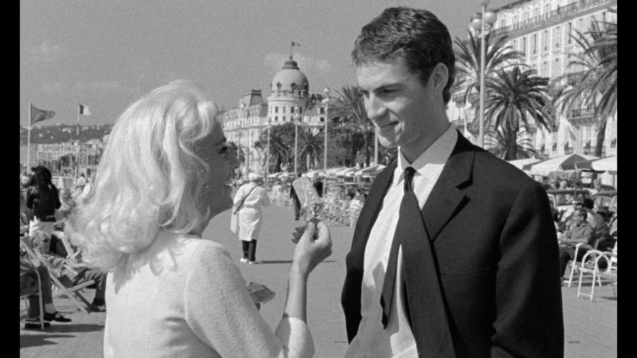 Screen capture from Bay of Angels