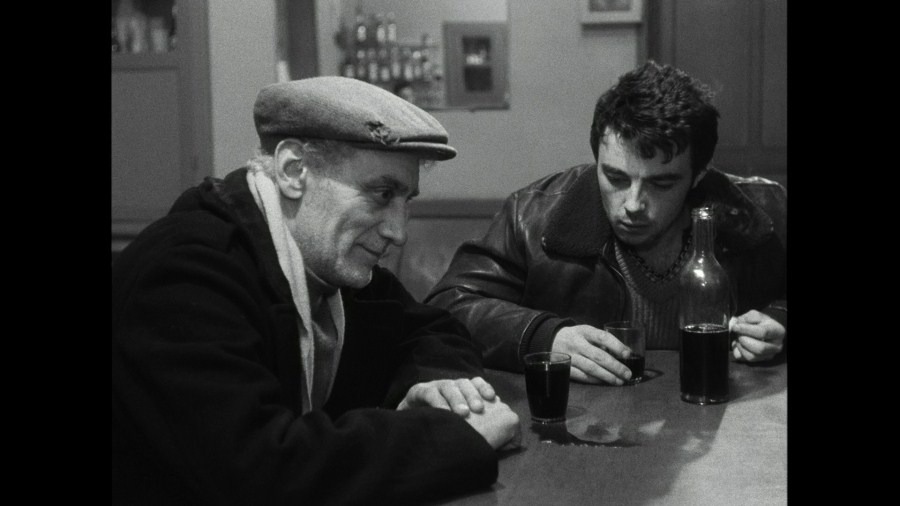 Screen capture from Le beau Serge