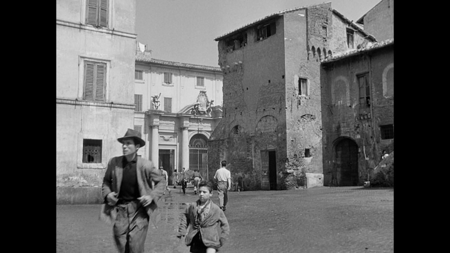 Screen capture from Bicycle Thieves
