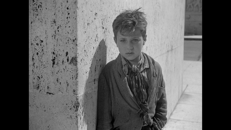 Screen capture from Bicycle Thieves