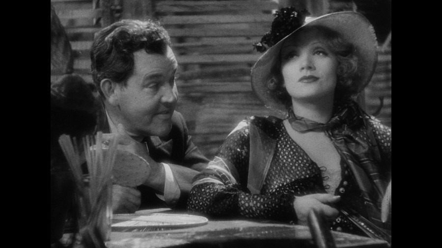 Screen capture from Blonde Venus