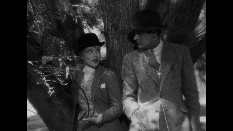 Screen capture from Blonde Venus