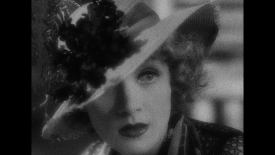 Screen capture from Blonde Venus