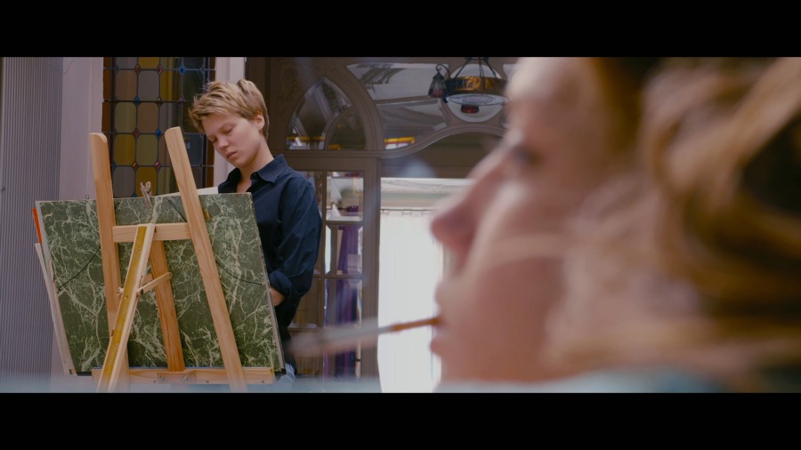 Screen capture from Blue Is the Warmest Color