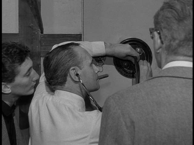 Screen capture from Bob le flambeur