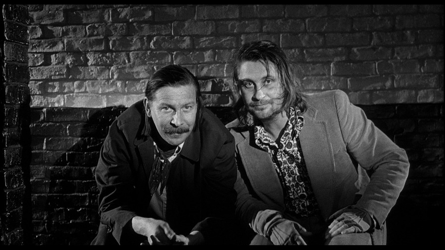 Screen capture from La vie de bohème