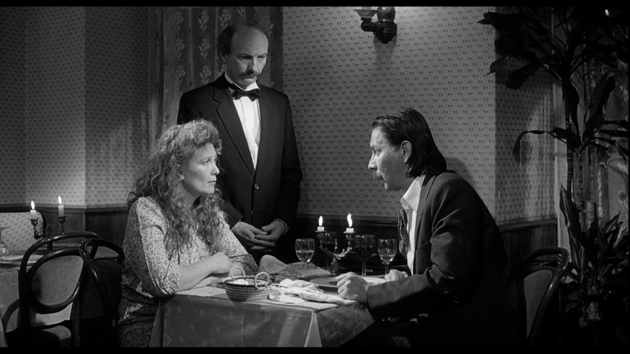 Screen capture from La vie de bohème