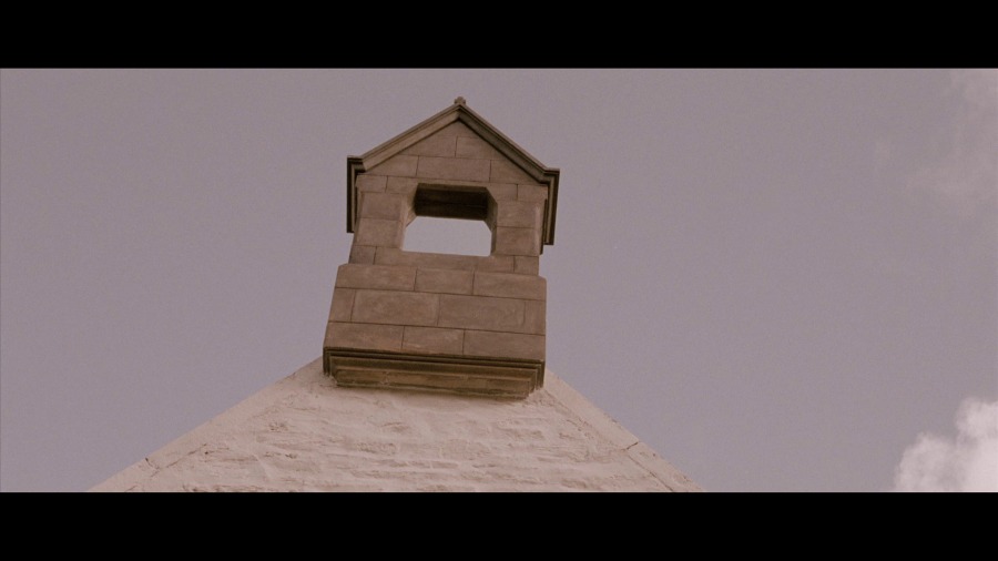 Screen capture from Breaking the Waves