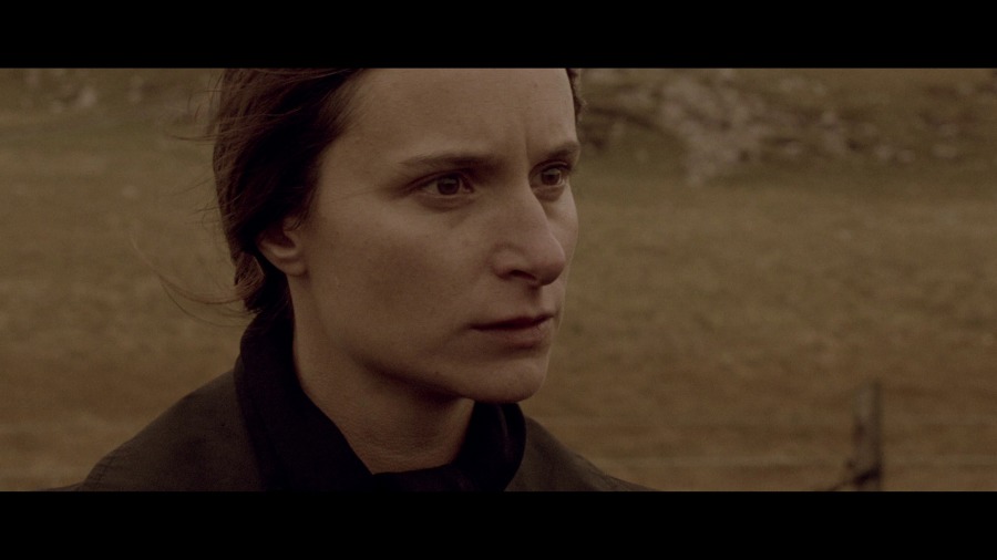Screen capture from Breaking the Waves