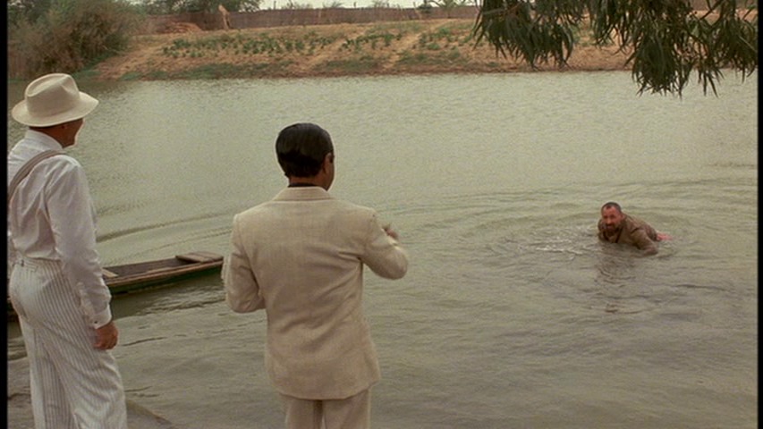 Screen capture from Coup de torchon