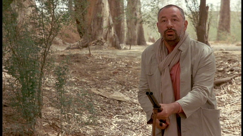Screen capture from Coup de torchon