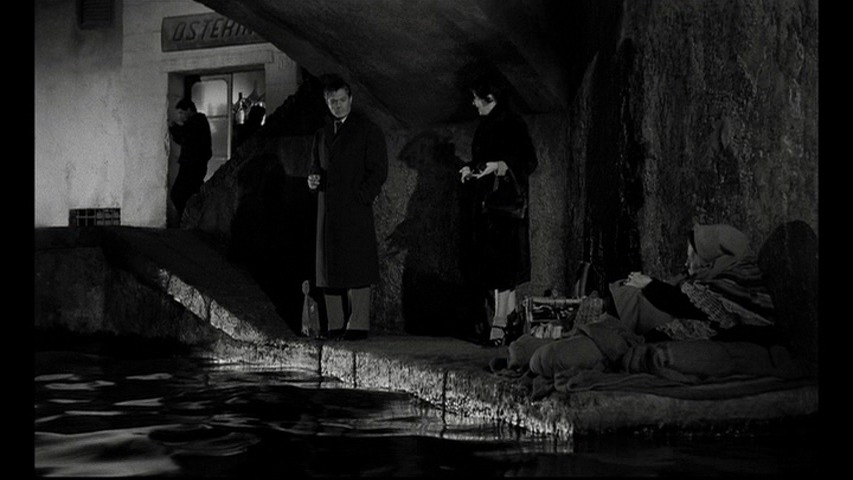 Screen capture from Le notti bianche