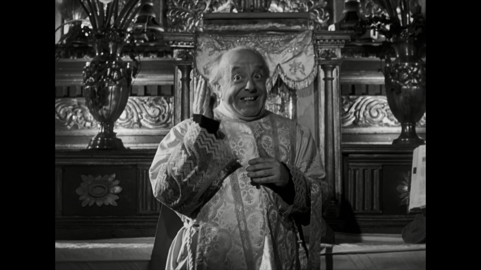 Screen capture from Él