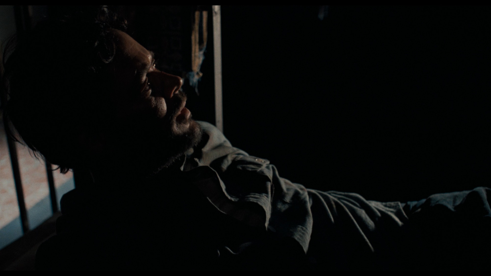 Screen capture from Kiss of the Spider Woman