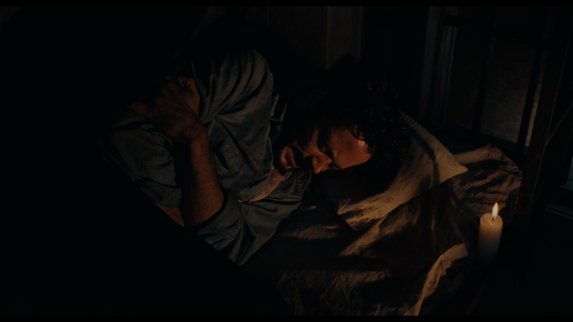 Screen capture from Kiss of the Spider Woman
