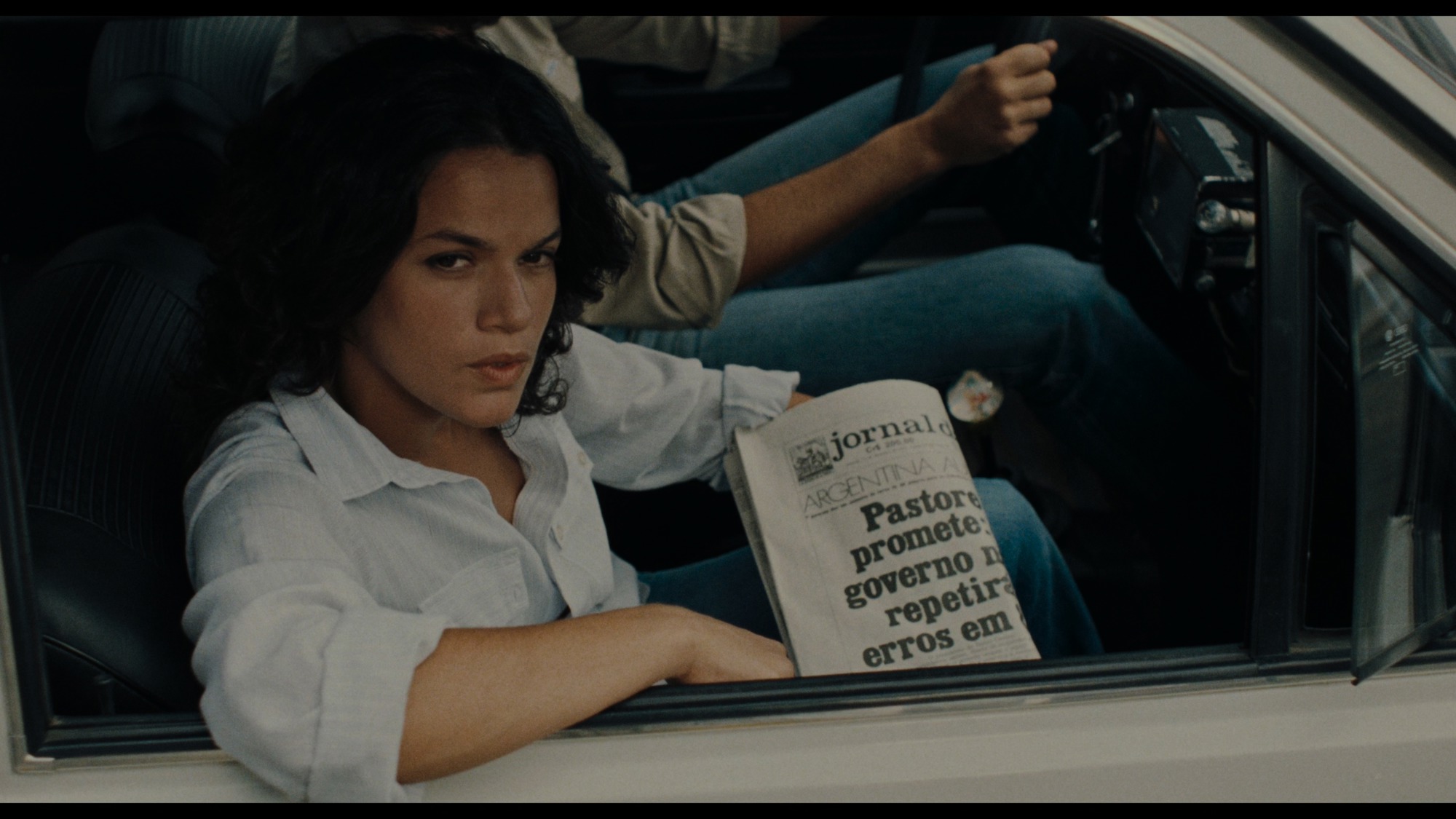 Screen capture from Kiss of the Spider Woman