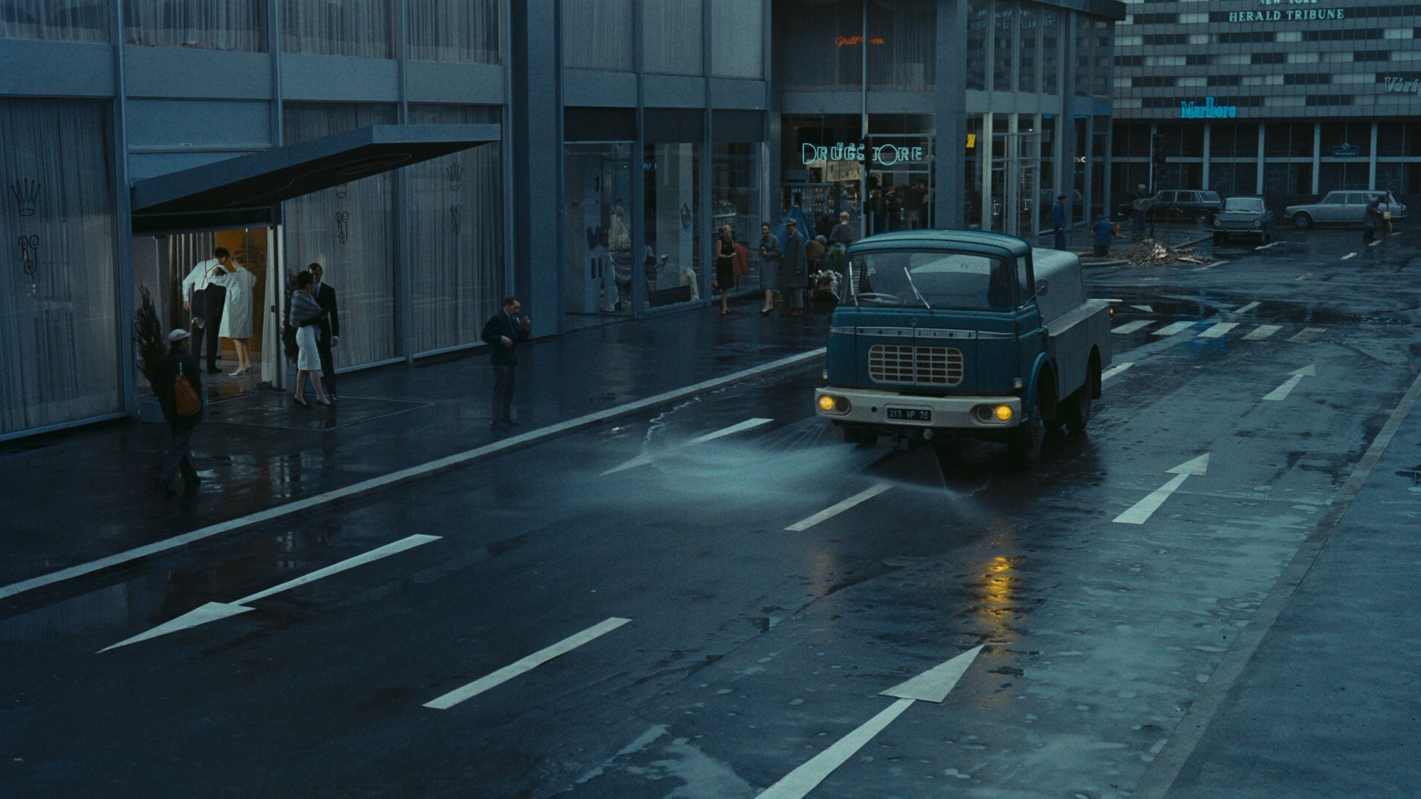 Screen capture from PlayTime