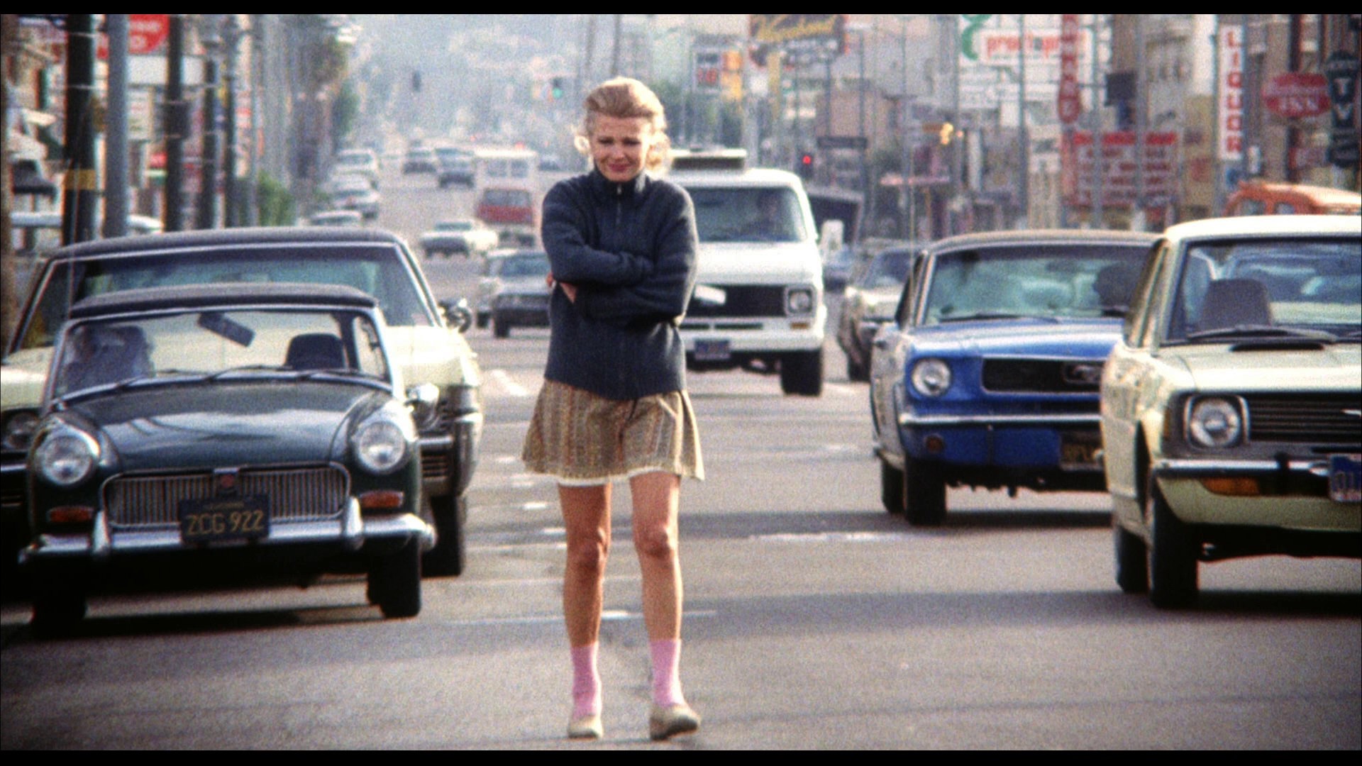 Screen capture from A Woman Under the Influence