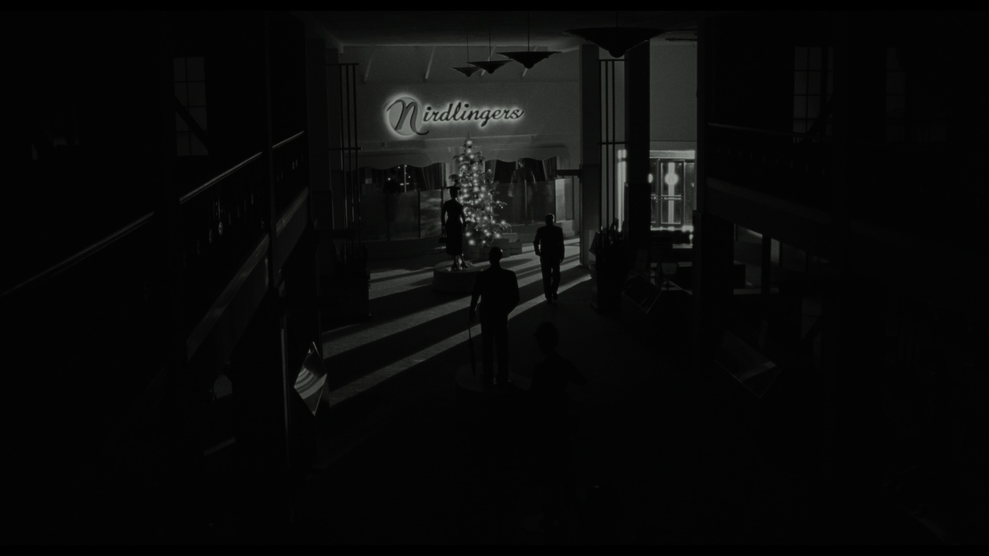 Screen capture from The Man Who Wasn't There