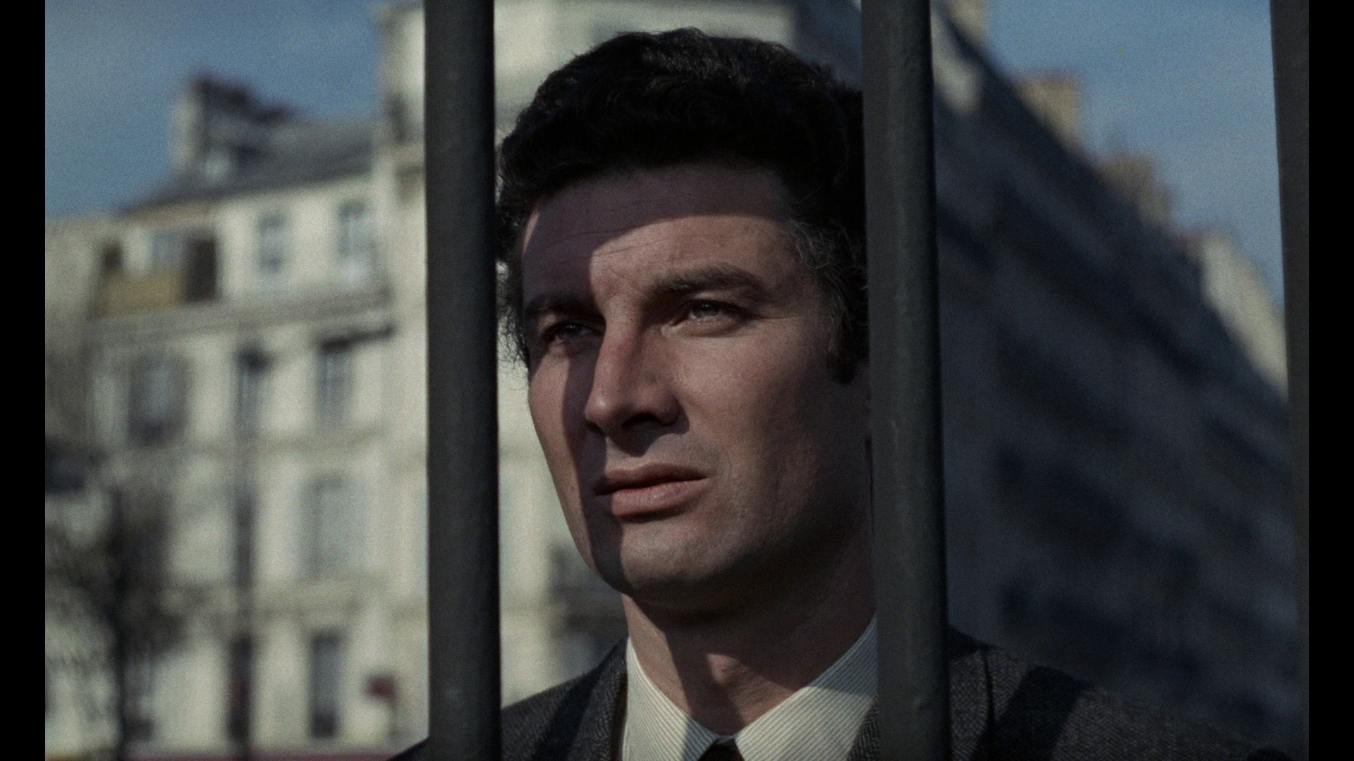 Screen capture from Une femme douce