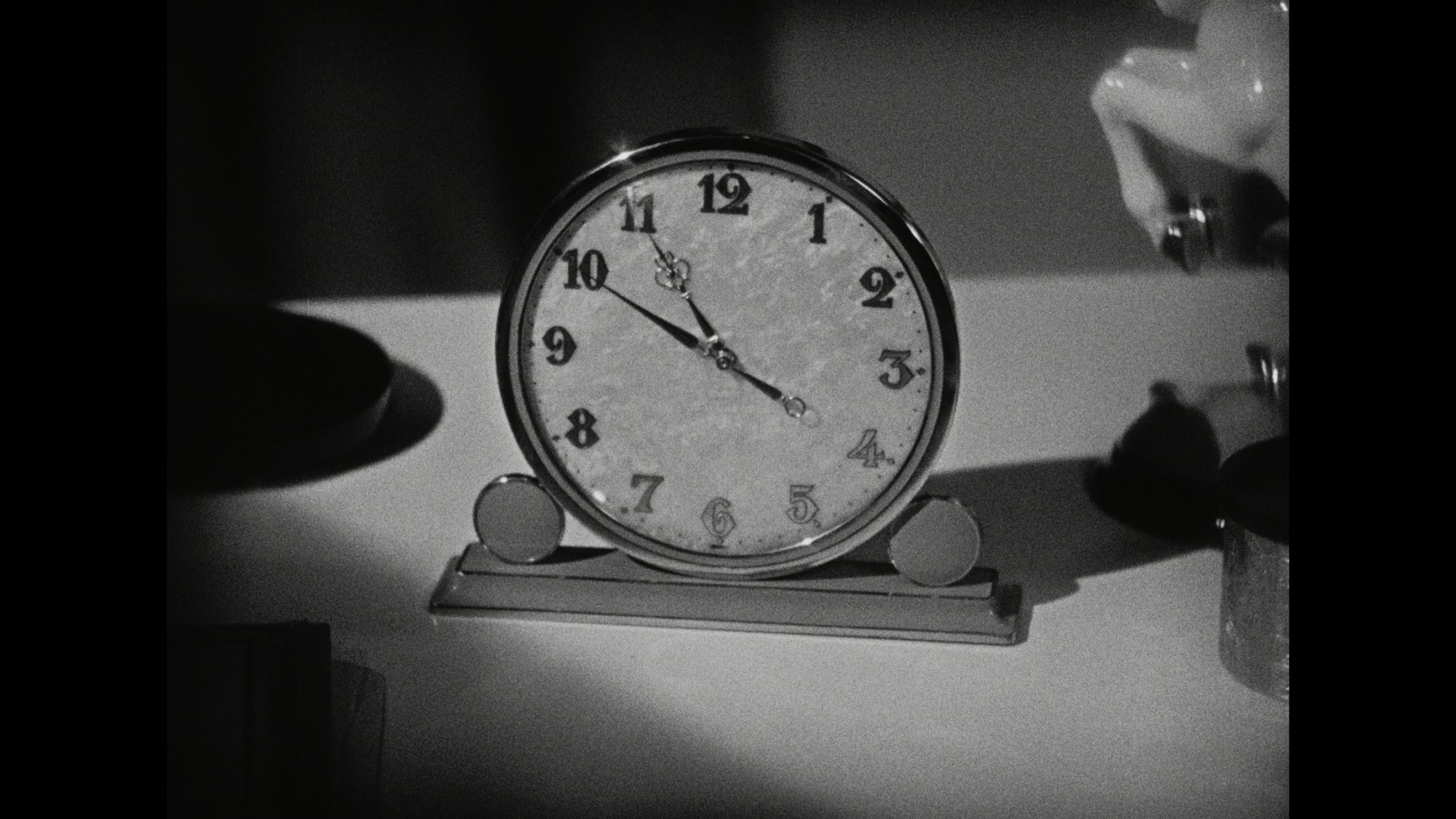 Screen capture from Trouble in Paradise