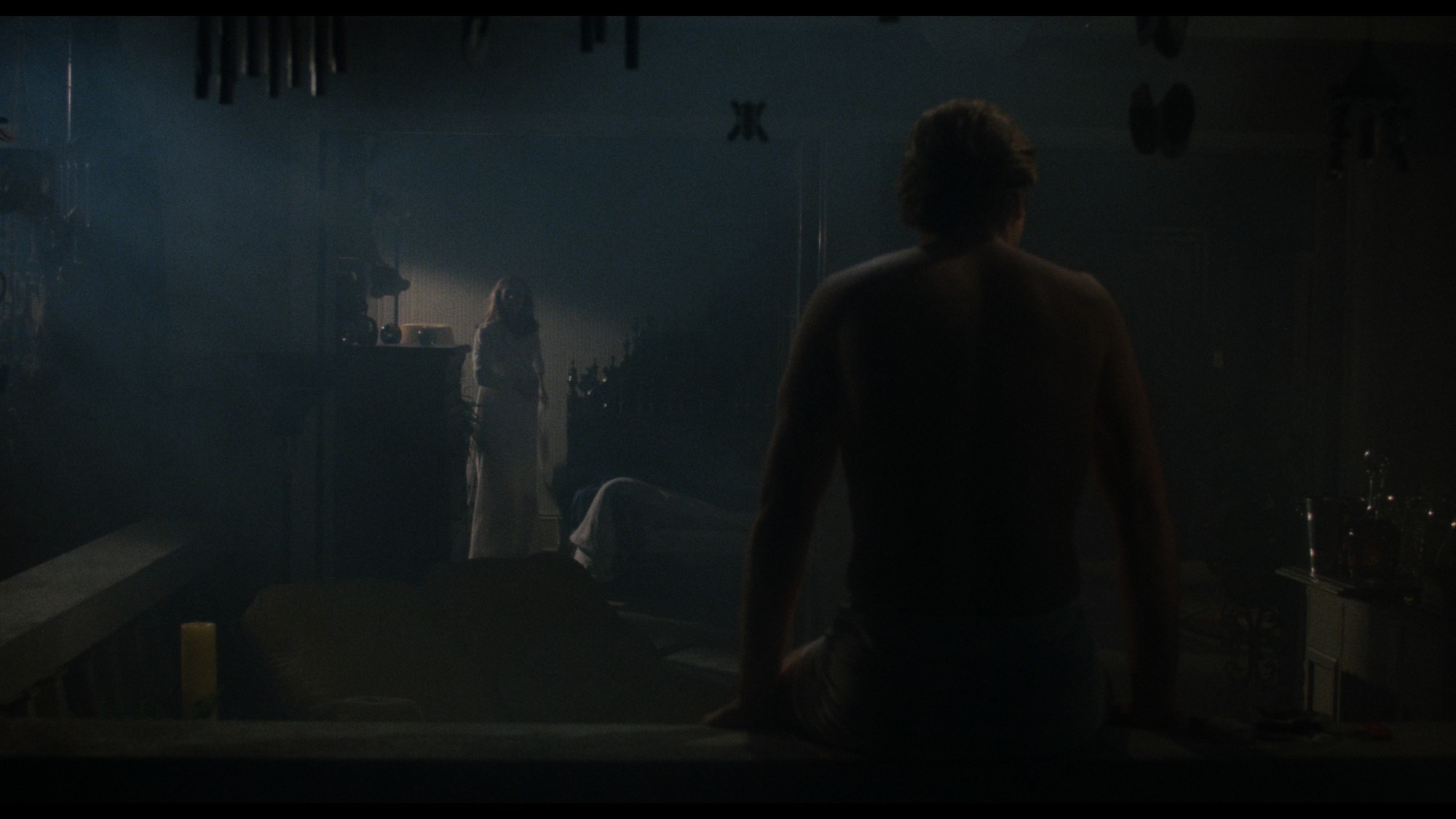 Screen capture from Body Heat